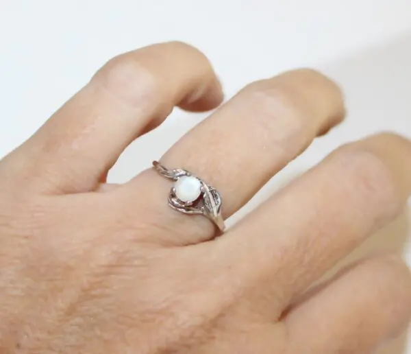 Dainty Moonstone Ring