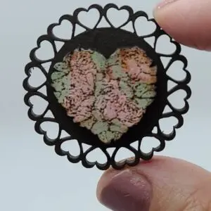 Beautiful Dollhouse Miniature Round Heart Wall Decor