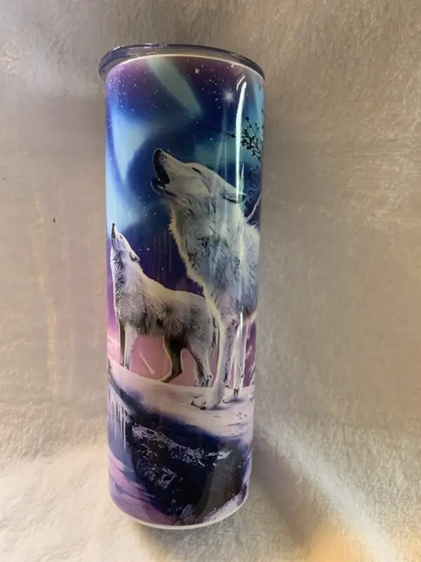 Wonderful Wolf Howling At The Moon Tumbler