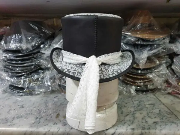 Steampunk Ladies White Crusty Band Leather Top Hat