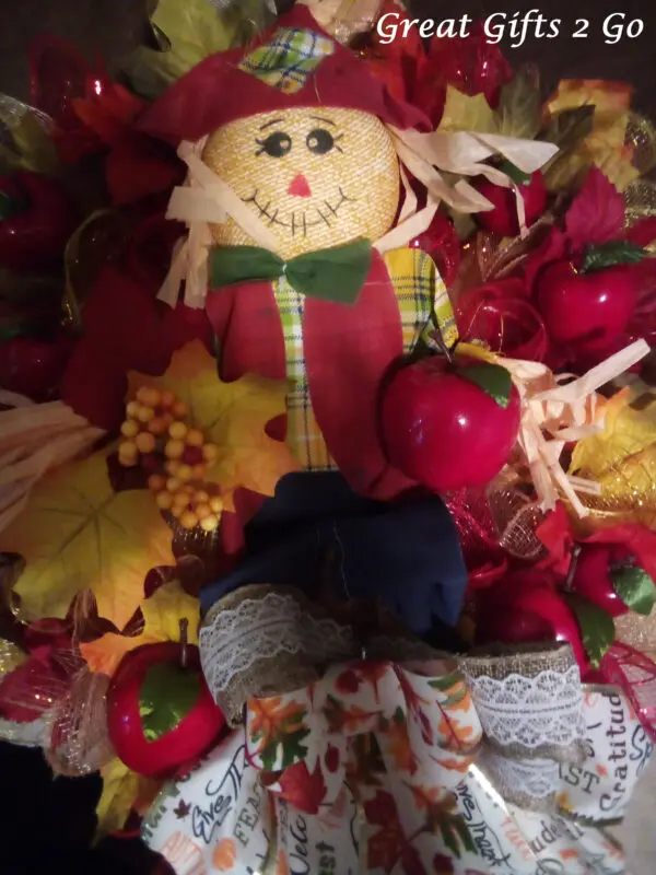 Charming Fall Apple Wreath With Scarecrow