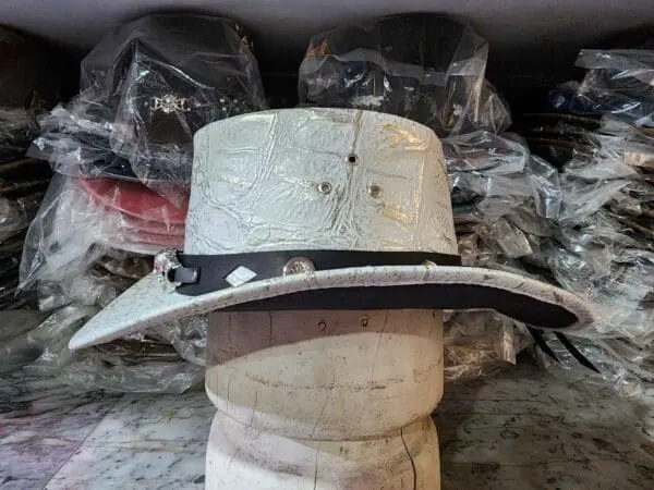 Crocodile Texture White Leather Cowboy Hat