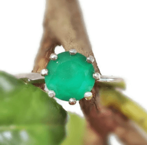 Emerald Green Onyx Gemstone Ring