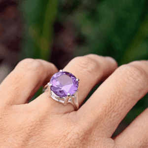 13mm Lab-Created Alexandrite Gemstone