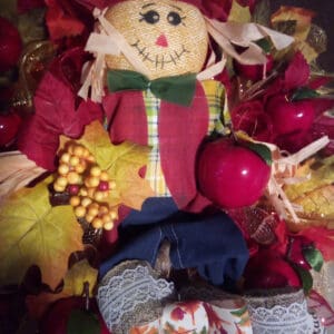 Charming Fall Apple Wreath With Scarecrow