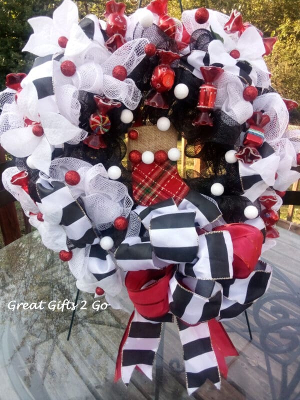 Fabulous Black White Red Christmas Wreath