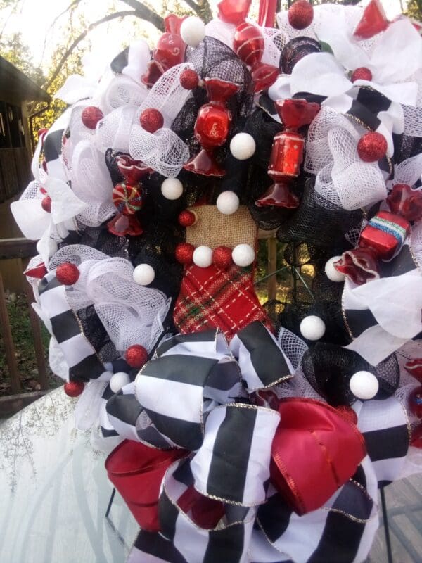 Fabulous Black White Red Christmas Wreath