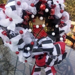 Fabulous Black White Red Christmas Wreath