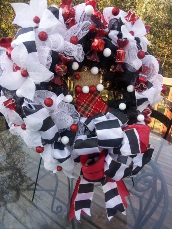 Fabulous Black White Red Christmas Wreath